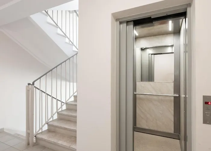 Apartment Powisle Comfy By Bookinghost *